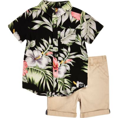 Mini boys floral shirt and shorts outfit